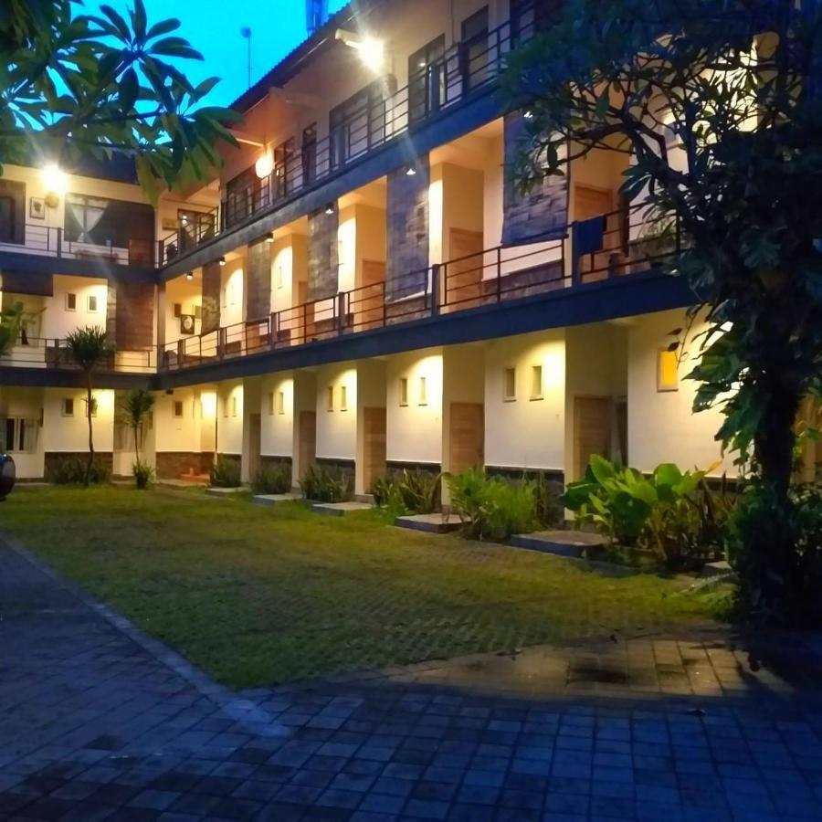 דנפסאר Urbanview Hotel Wayan Mansion מראה חיצוני תמונה