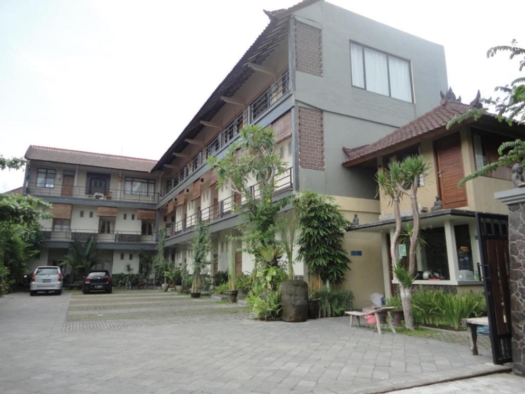 דנפסאר Urbanview Hotel Wayan Mansion מראה חיצוני תמונה